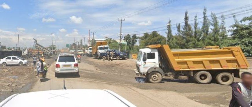 Two people were killed in Mlolongo after a lorry collided with a motorcycle